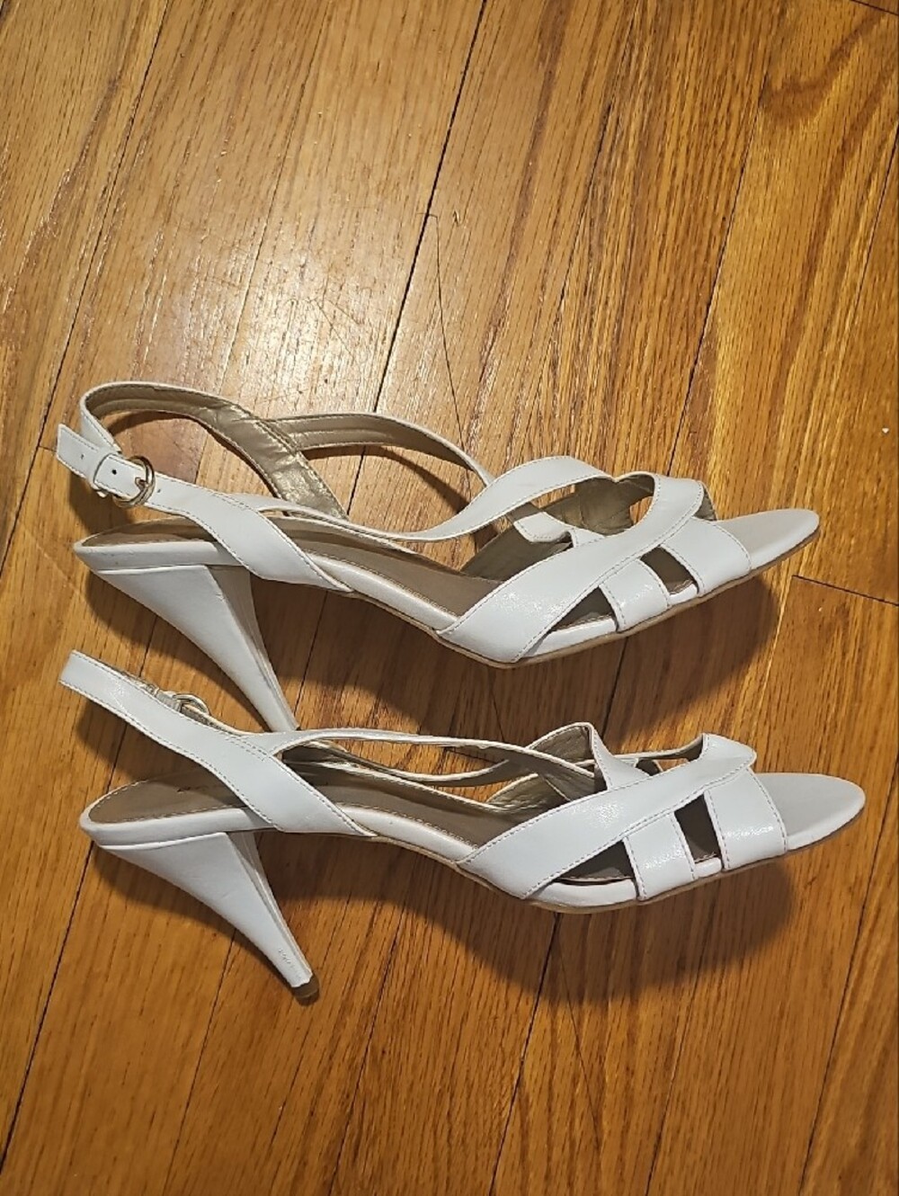 Bandolino White Strappy Heel Sandals